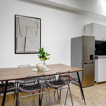 Ambiance Contemporaine Et Detente - 10 * Paris
