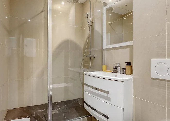 Apartment Ambiance Contemporaine Et Detente - 10 *